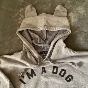 I’m a dog cropped hoodie.